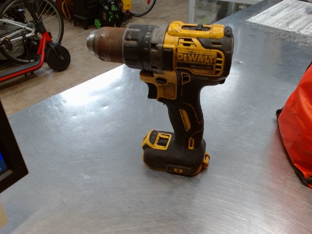 Drill dewalt no batt