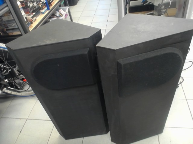 Pair de speaker (en bas des moyen sacs)