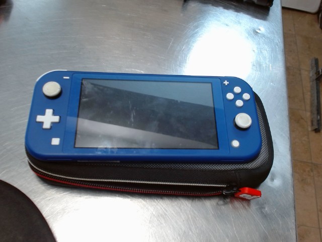 Switch lite no charg + case