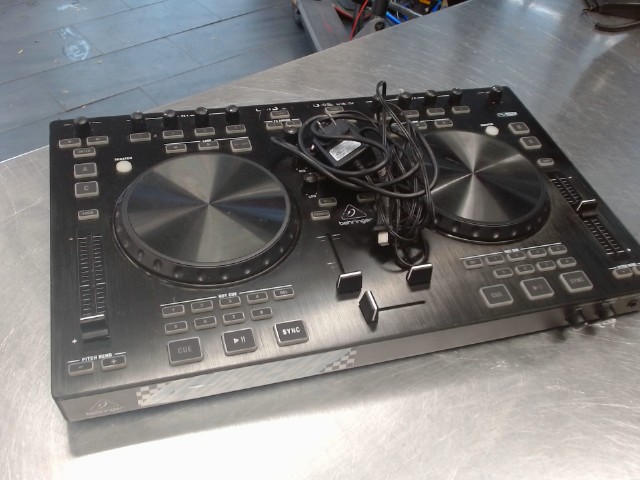 Dj console avec fils