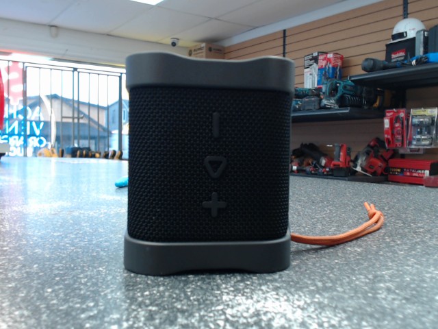 Terrain mini bluetooth portable speaker