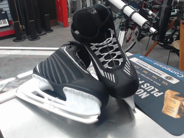 Paire de patins comme neuf size 10