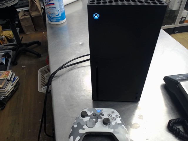 Console xbox serie x avec manette