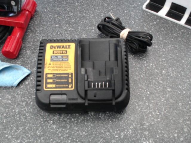 Chargeur 12v/20v