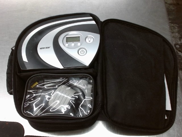 Gonfleur a pneux ds sac noir