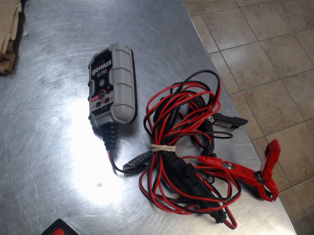 Mini booster 6/12v + cable