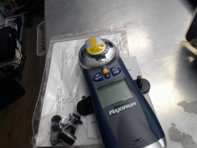 Outil de detection, mesure et nivelage