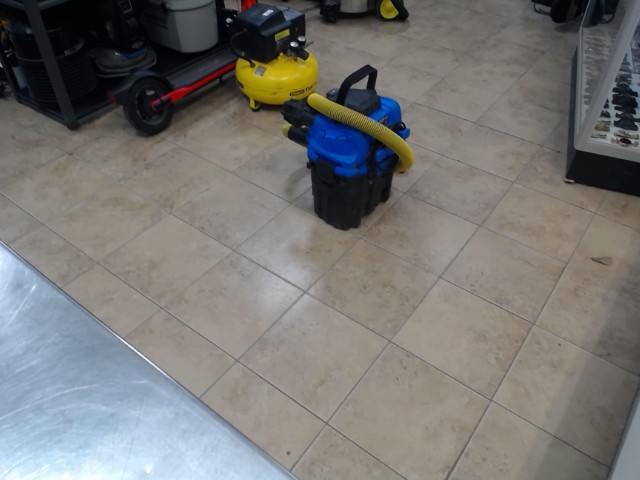 Shop vac + tuyau sans embout
