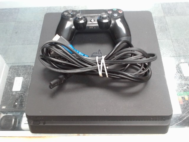 Console ps4 + man + acc