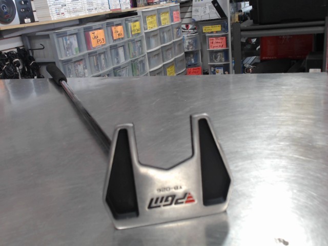 Putter golf droitier