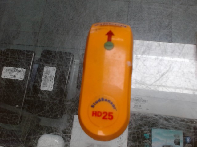 Stud detector