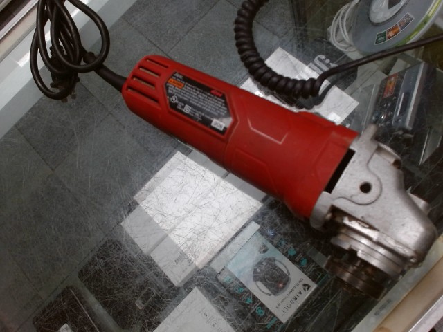 Grinder filaire
