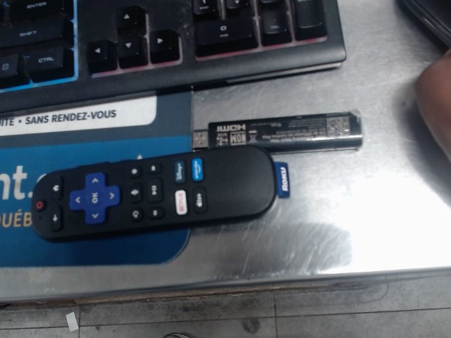 Roku streaming stick 4k ans la boite