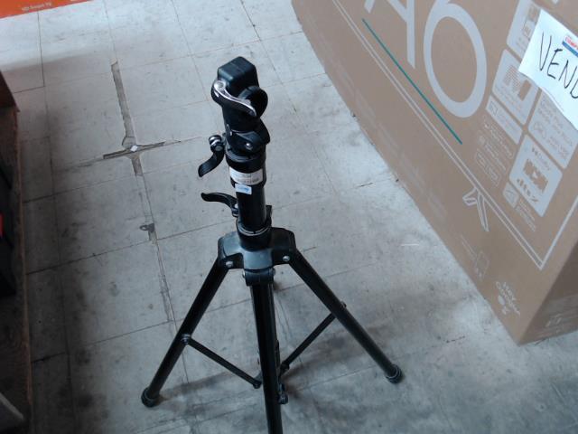 Tripods no name
