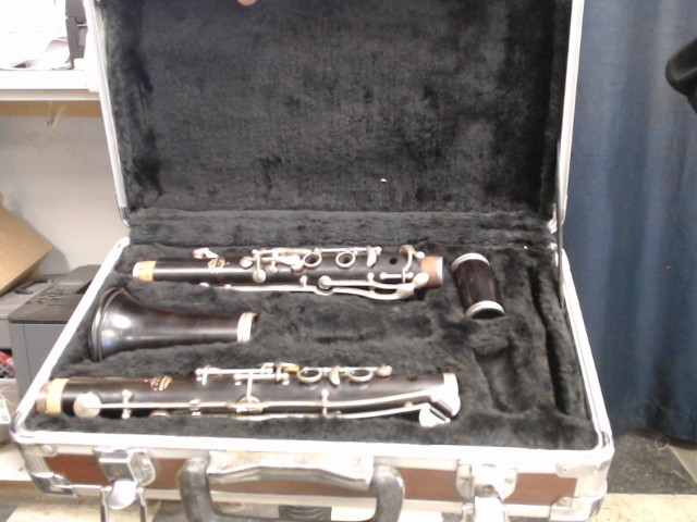 Clarinet a in box