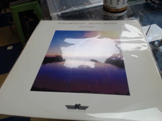 Beam-space vinyl