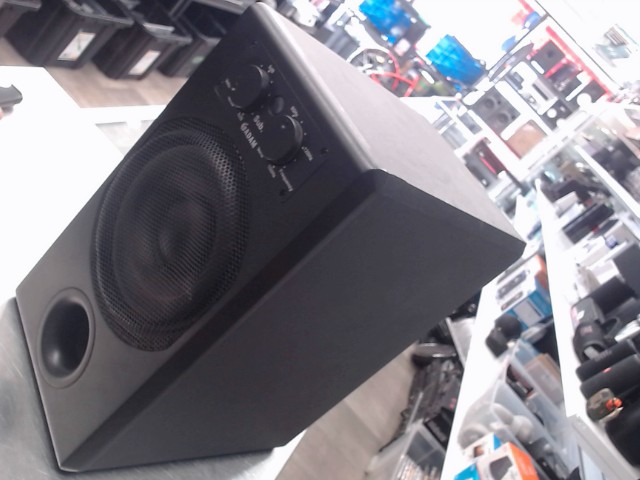 Active subwoofer studio monitor 7pouces