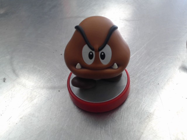 Figurine amiibo goomba
