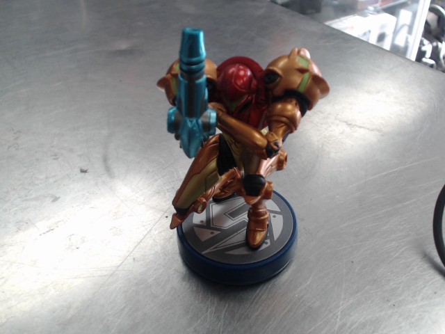 Figurine amiibo metroid samus returns