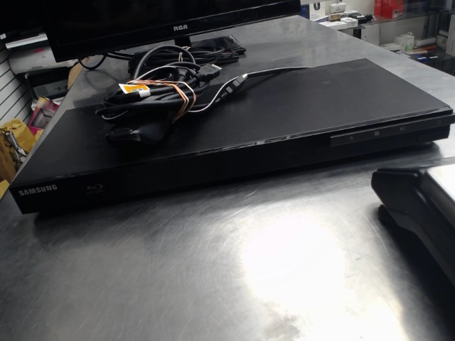 Dvd bluray+remote