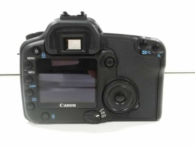 Canon eos 30d w batt&sd card body only
