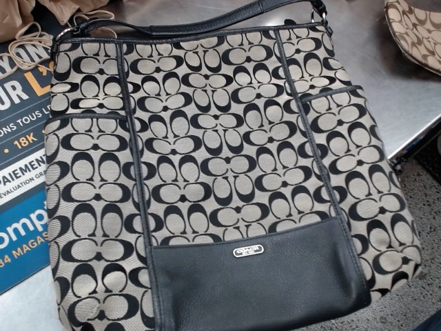 Coach signature pleated hobo