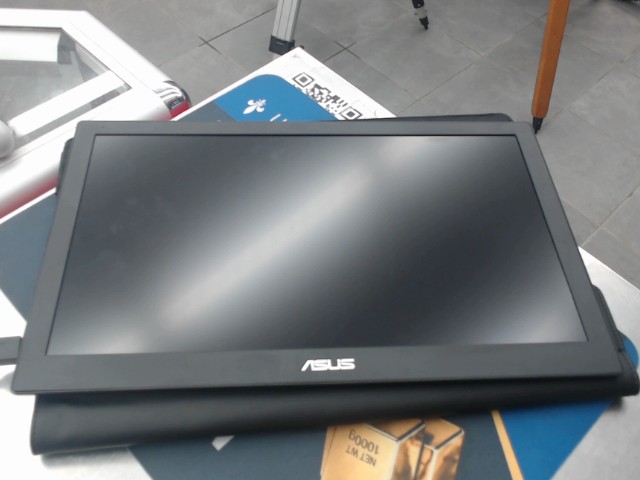 Moniteur ecran portable 15.6