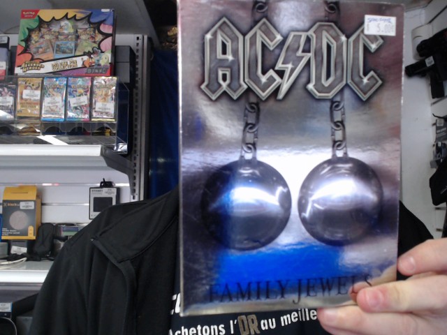 Ac/dc family jewels