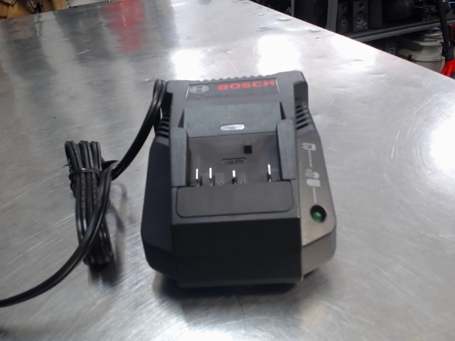 Chargeur bosch noir
