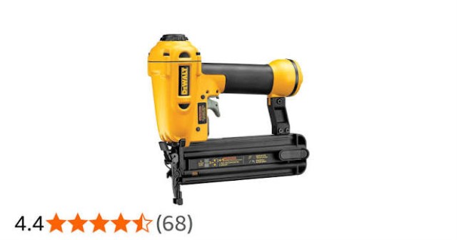 Cloueuse a air dewalt+case c.d.b ecrit