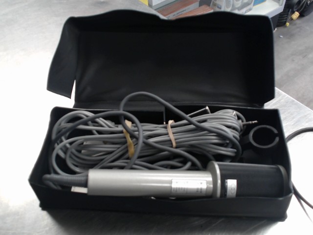 Micro sony stereo cable+acc dans etui
