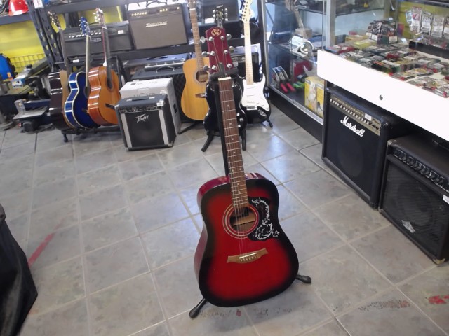 Guitare acoustique rouge