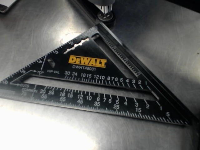 Equerre dewalt