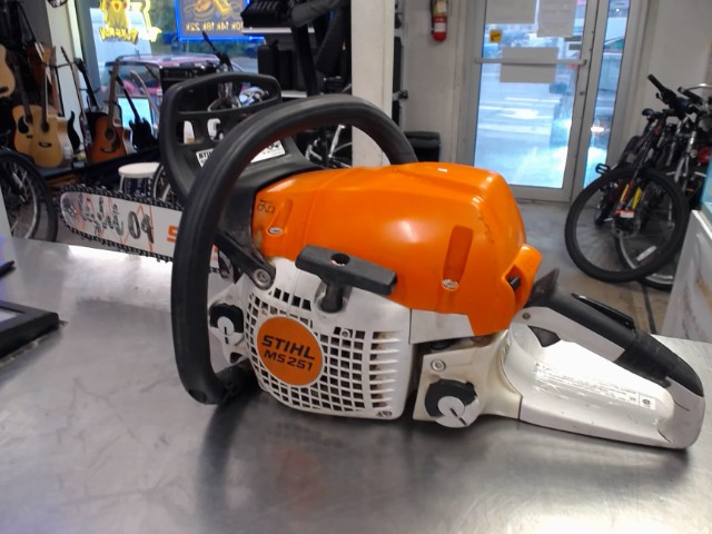 Chainsaw ms251 poigner endommager