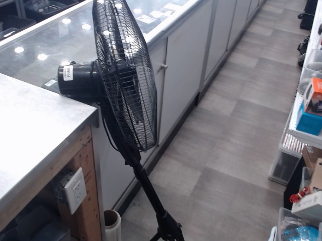 Ventilateur sur pattes
