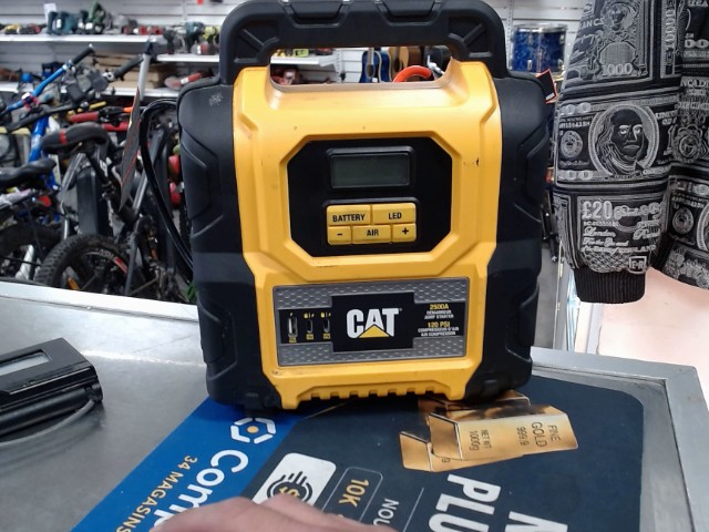 Jump starter 2500a/air crompessor 120psi