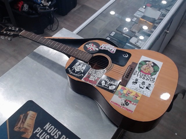 Guitare acoustique+softcase