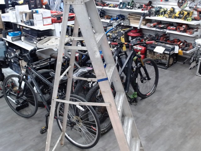 Escabeau 6'' allu