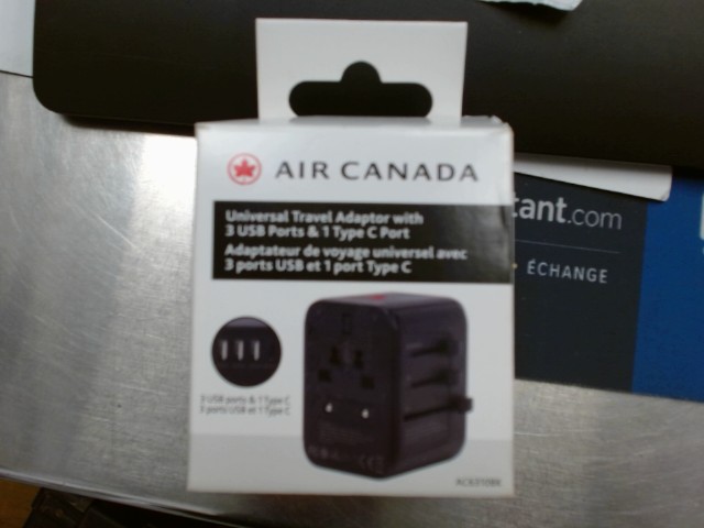 Universal travel adaptor