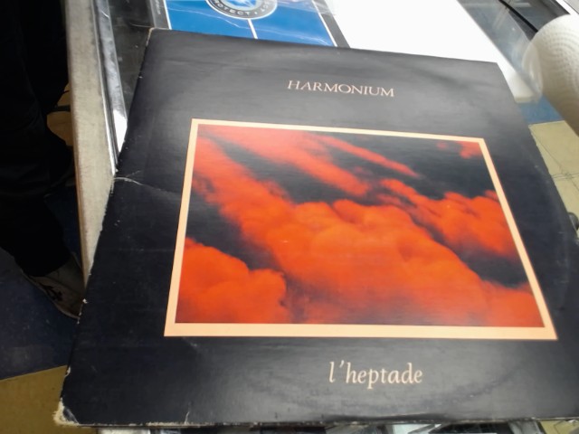 L'eptade vinyl