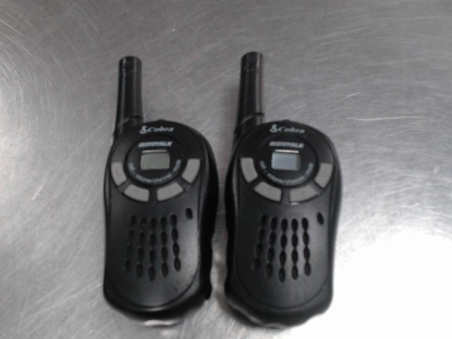 2 walkie talkie cobra