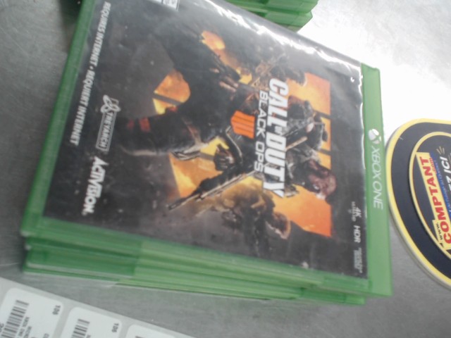 Jeux xbox one call of duty black ops 4