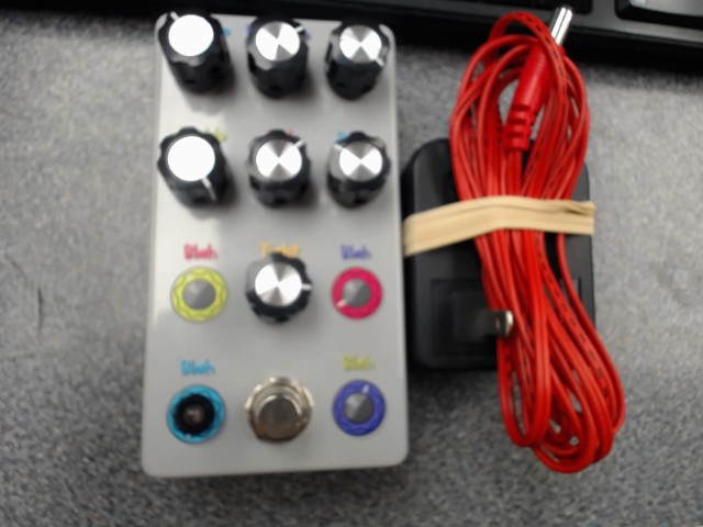 So many knobs distortion
