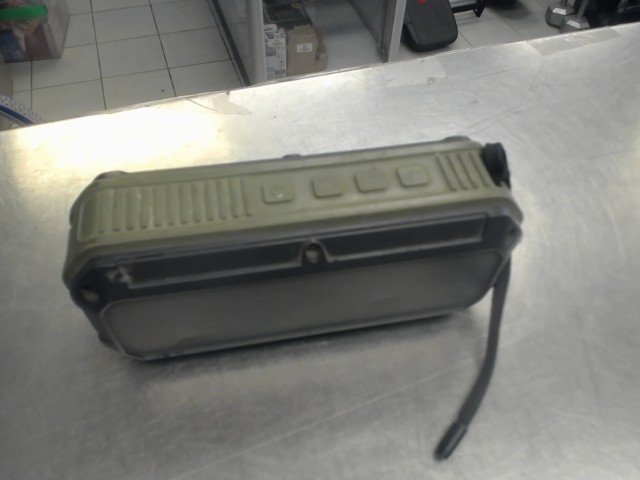Speaker aukey