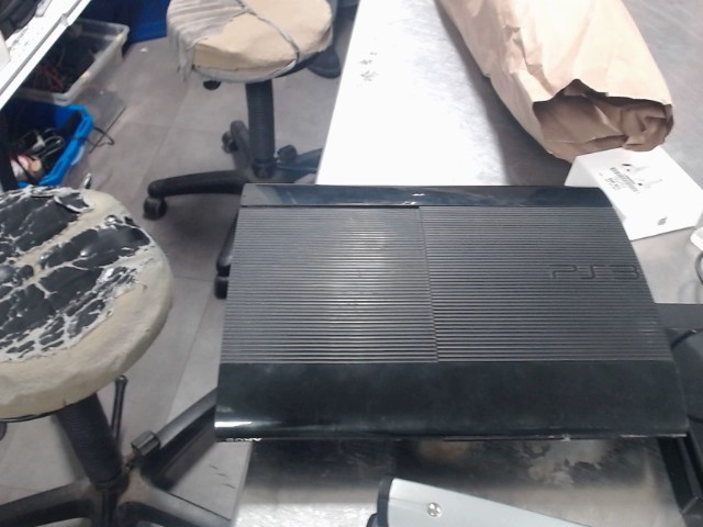 Ps3+accessoires+2manettes+jeu tiger wood