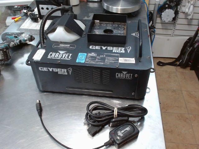Machine a fumer + fil + man ds gs