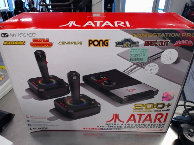Atari plug-n-play 200 games en boite