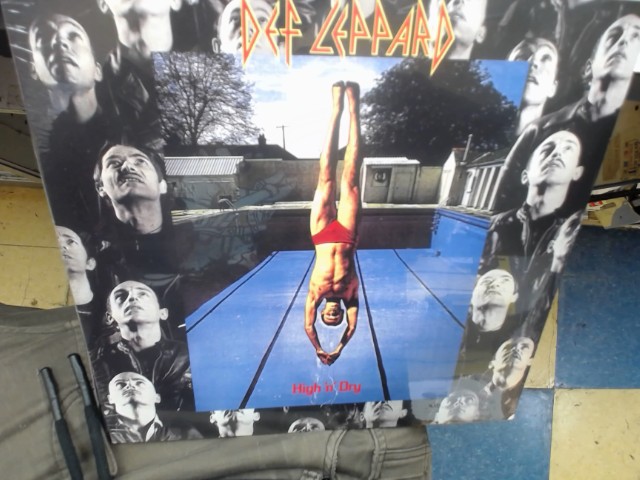 High n dry vinyl sealed