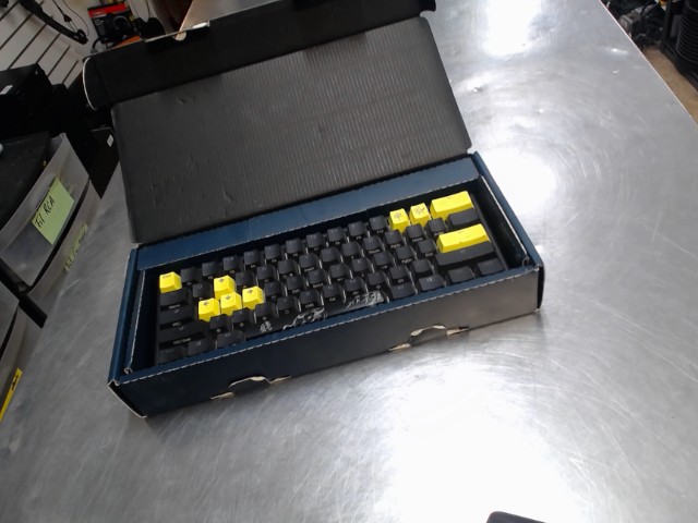 Clavier gamer ducky ds boite original