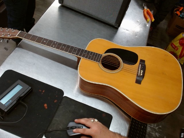 Guitar acoustique aria sans case